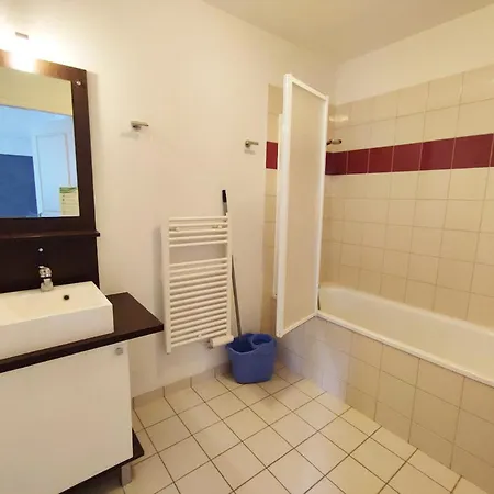 Le Venasque, T2, Centre Luchon, Wifi, Casier A Ski, Ascenseur, 4 Personnes Apartman Bagnères-de-Luchon