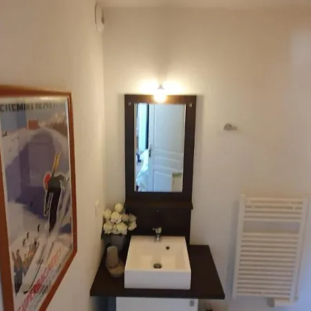 Le Venasque, T2, Centre Luchon, Wifi, Casier A Ski, Ascenseur, 4 Personnes Bagnères-de-Luchon