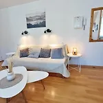 Le Venasque, T2, Centre Luchon, Wifi, Casier A Ski, Ascenseur, 4 Personnes Bagneres-de-Luchon