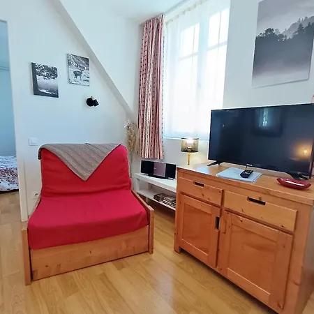 Le Venasque, T2, Centre Luchon, Wifi, Casier A Ski, Ascenseur, 4 Personnes Apartment *