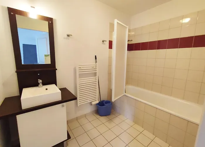 Le Venasque, T2, Centre Luchon, Wifi, Casier A Ski, Ascenseur, 4 Personnes Apartament Bagnères-de-Luchon